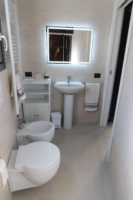 La Casa Di Loris Apartment Sarzana Bagian luar foto