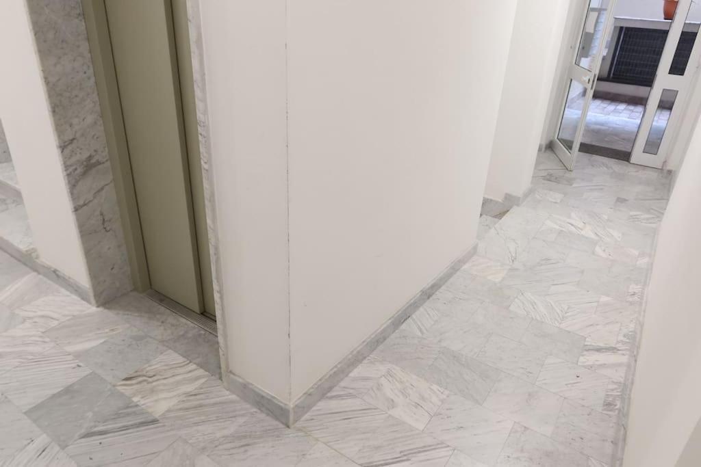 La Casa Di Loris Apartment Sarzana Bagian luar foto